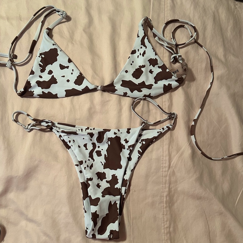 SHEIN Bikini Set. Size: M. Cow print. Top and bottoms are both adjustable.